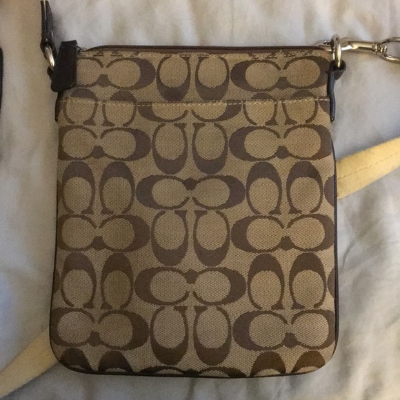 Coach purse - Picture 2 of 5